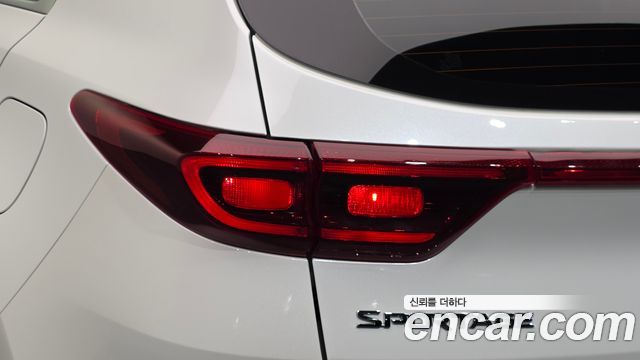 Kia Sportage 2022 — photo 9