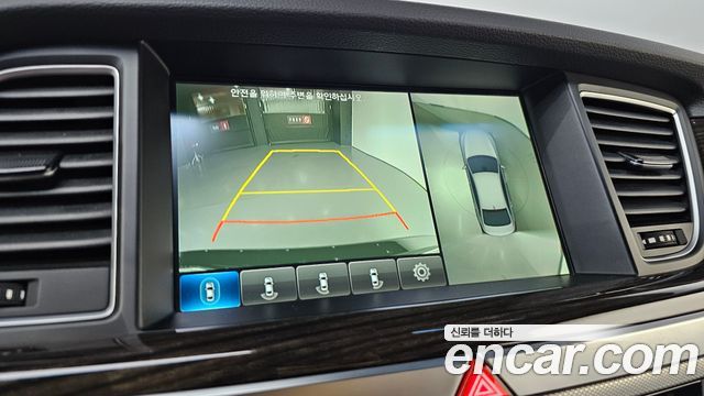 Genesis G80 2017 — photo 21