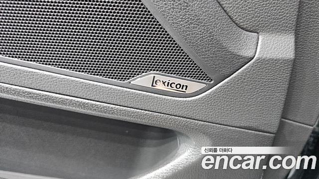 Genesis G80 2017 — photo 26