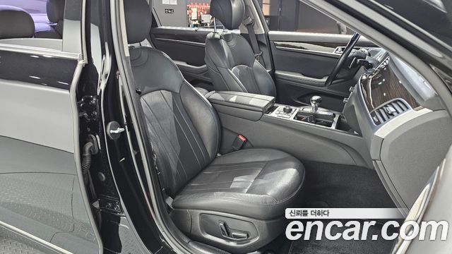 Genesis G80 2017 — photo 16