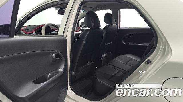 Kia morning 2013 — photo 17