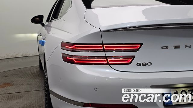 Genesis G80 2022 — photo 9