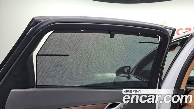 Genesis G80 2022 — photo 33