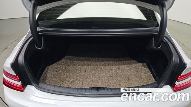 Genesis G80 2022 — photo 35