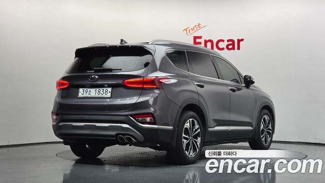 Hyundai Santafe 2019 — photo 2