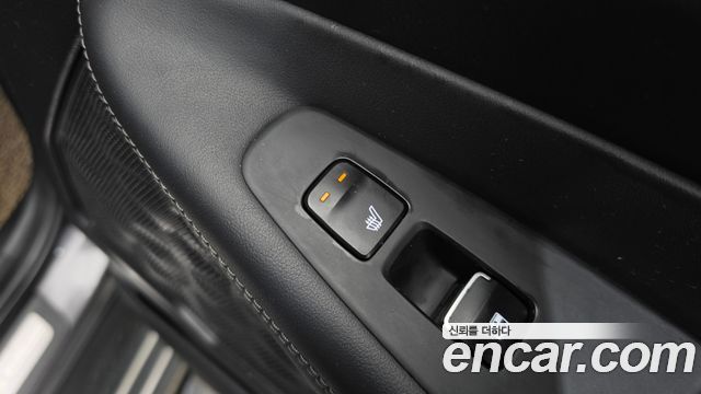 Hyundai Santafe 2019 — photo 18