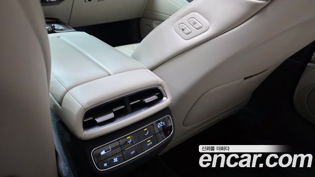 Genesis G80 2021 — photo 30