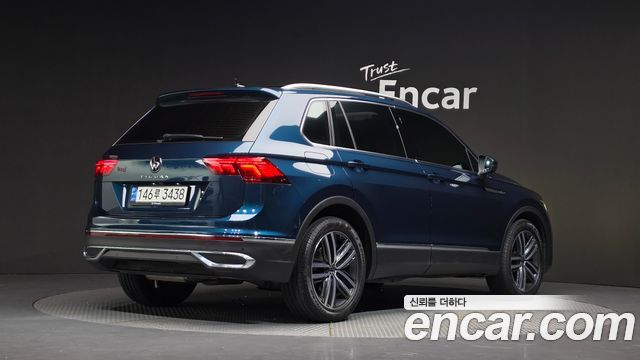 Volkswagen Tiguan 2023 — photo 2