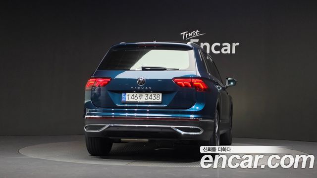 Volkswagen Tiguan 2023 — photo 4