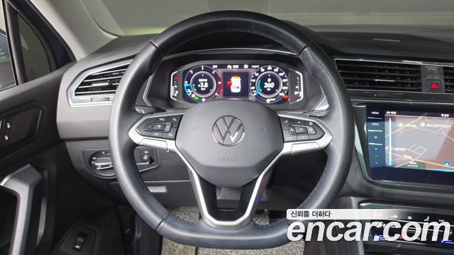 Volkswagen Tiguan 2023 — photo 21