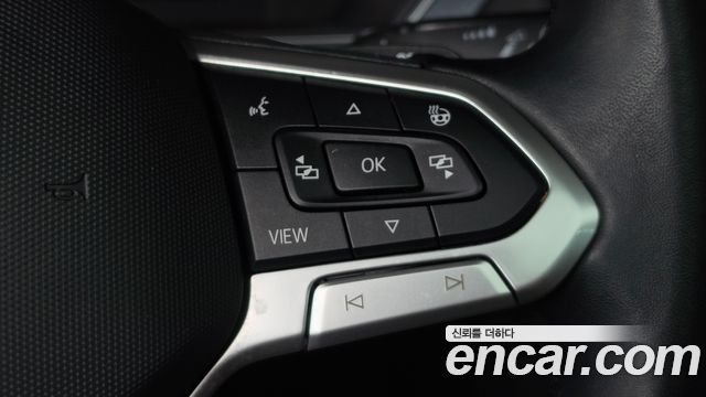 Volkswagen Tiguan 2023 — photo 23