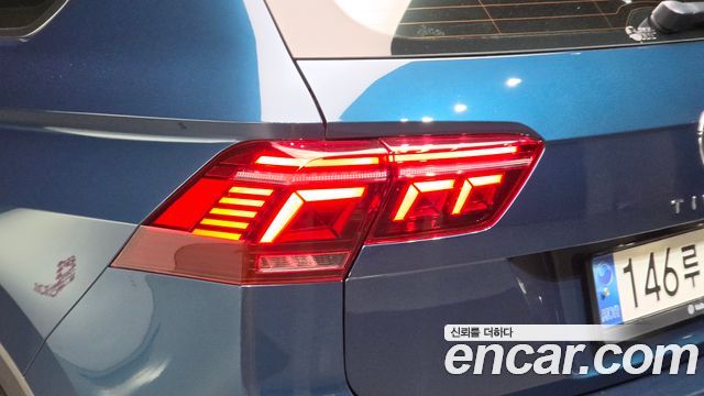 Volkswagen Tiguan 2023 — photo 9