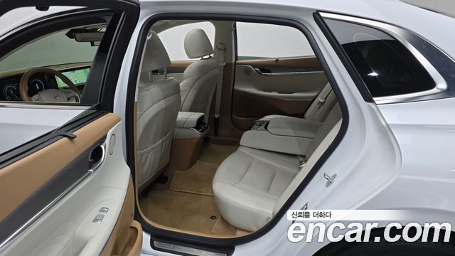 Hyundai Grandeur 2022 — photo 17