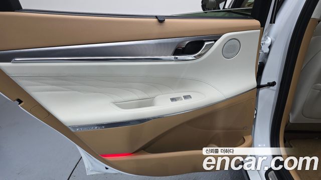 Hyundai Grandeur 2022 — photo 15