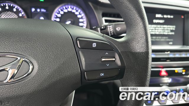Hyundai AVANTE 2019 — photo 25