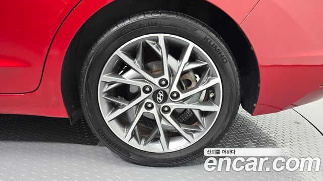 Hyundai AVANTE 2019 — photo 7