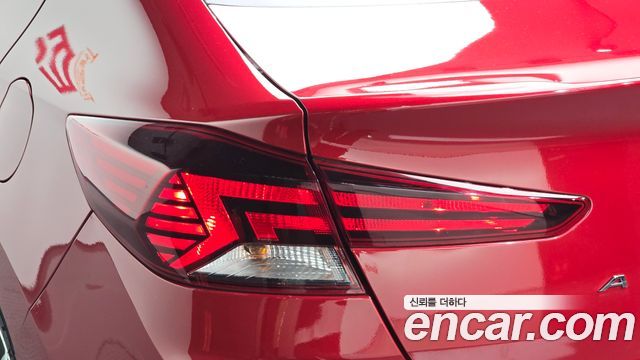 Hyundai AVANTE 2019 — photo 9