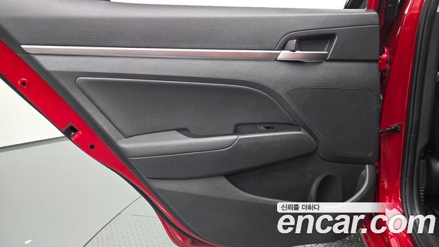 Hyundai AVANTE 2019 — photo 15