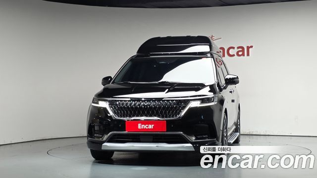 Kia Canival 2023 — photo 3