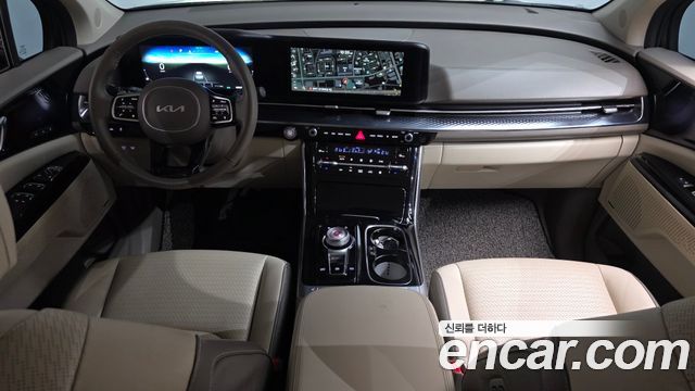 Kia Canival 2023 — photo 7