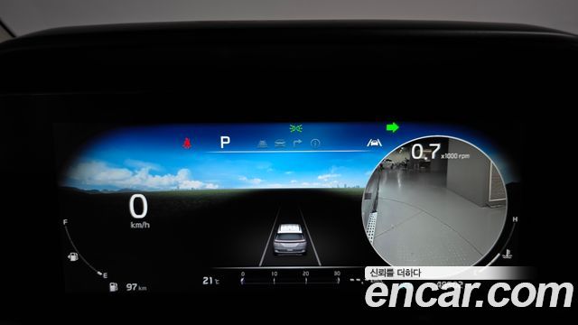 Kia Canival 2023 — photo 8