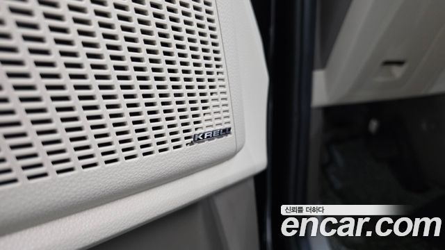 Kia Canival 2023 — photo 17