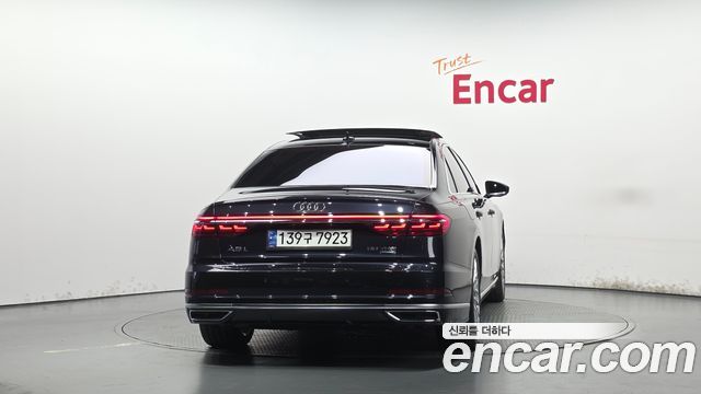 Audi A8 2020 — photo 4