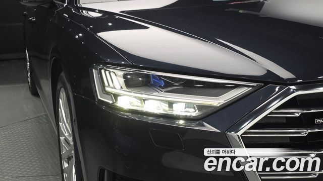 Audi A8 2020 — photo 8