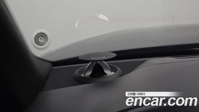 Audi A8 2020 — photo 31