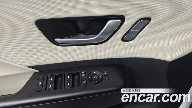 Hyundai Kona 2023 — photo 17