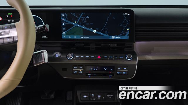 Hyundai Kona 2023 — photo 21