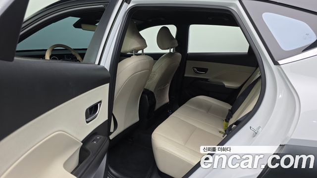 Hyundai Kona 2023 — photo 22