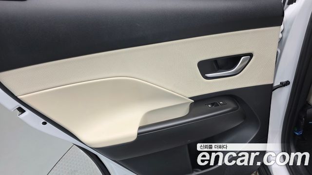 Hyundai Kona 2023 — photo 15