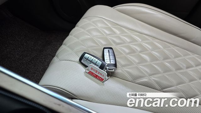 Genesis GV80 2022 — photo 15