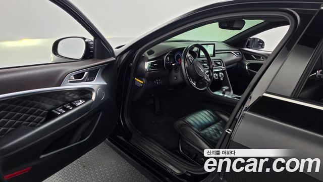 Genesis G70 2018 — photo 10