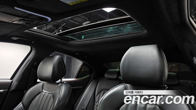 Genesis G70 2018 — photo 19