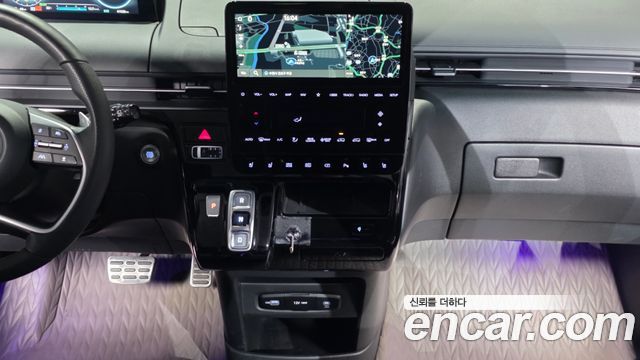 Hyundai Staria 2025 — photo 20