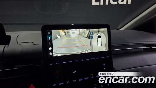 Hyundai Staria 2025 — photo 21