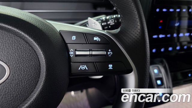 Hyundai Staria 2025 — photo 32