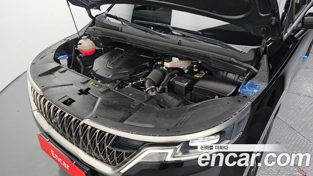 Kia Canival 2023 — photo 6