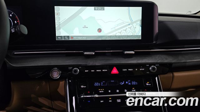 Kia Canival 2023 — photo 15