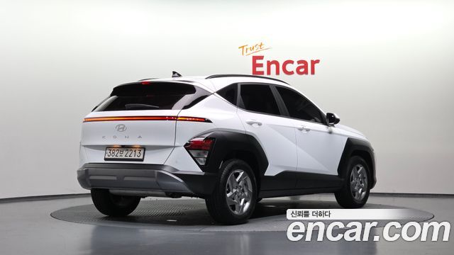 Hyundai Kona 2023 — photo 2