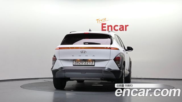 Hyundai Kona 2023 — photo 4