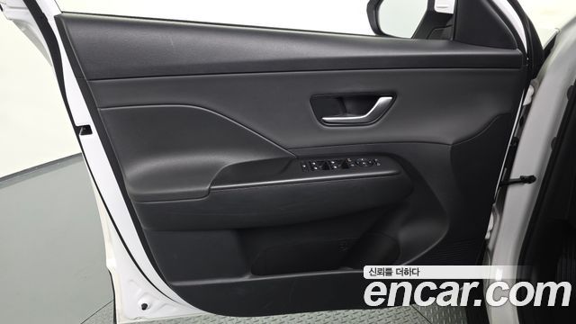 Hyundai Kona 2023 — photo 14