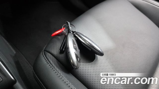 Hyundai Kona 2023 — photo 30