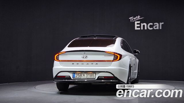 Hyundai Sonata 2022 — photo 4