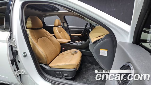 Hyundai Sonata 2022 — photo 16