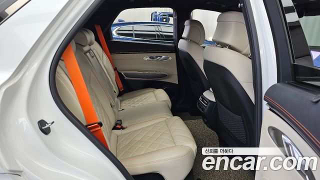 Genesis GV70 2025 — photo 12