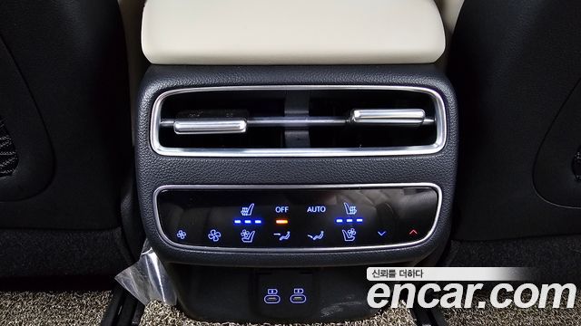 Genesis GV70 2025 — photo 18