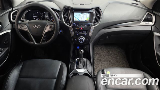 Hyundai Santafe 2016 — photo 10